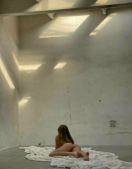 angelvaleria トップ女優 写真