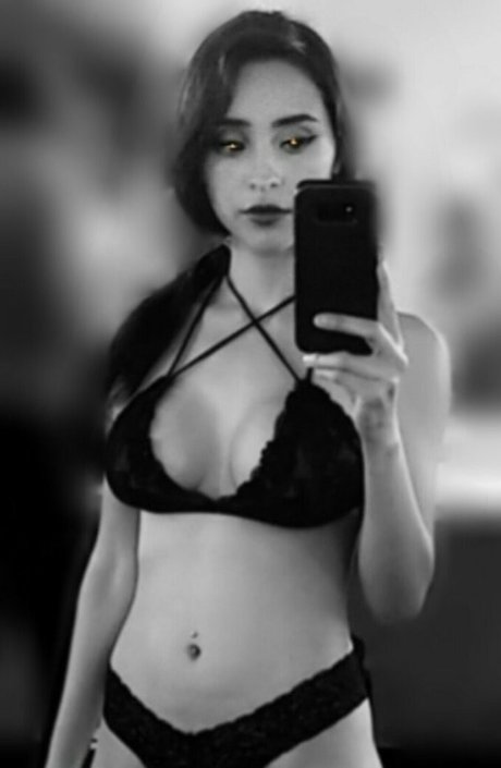 YukiValentine セックスポルノスター 写真