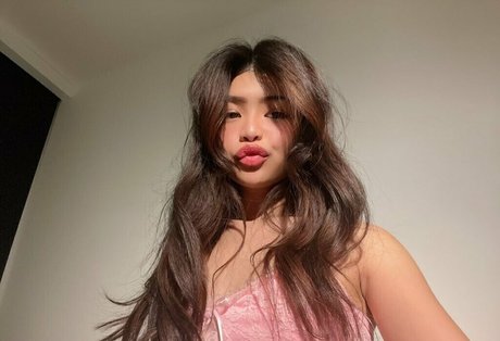 chicadorr エロティック女優 画像