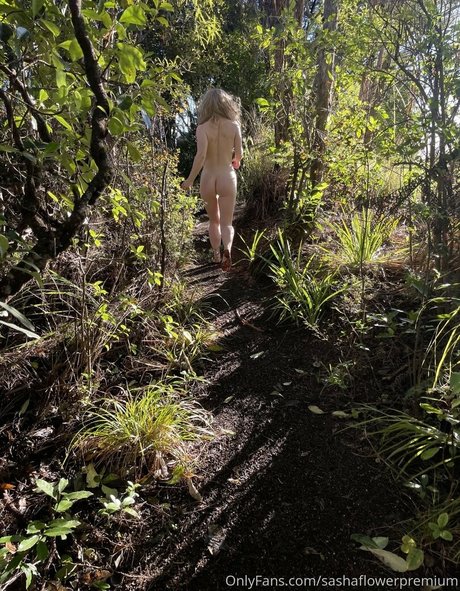 sashaflowerpremium アートモデル 写真