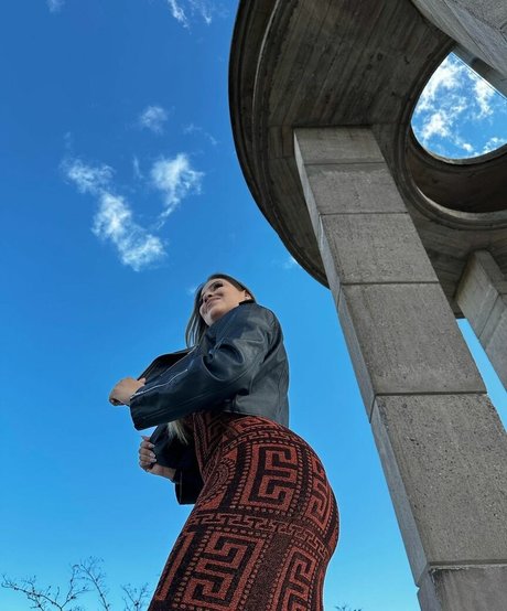 Alejandra Rubio アートスター 画像