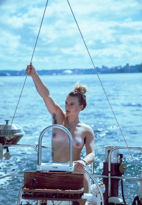 Iceeebabyy ポルノスター ヌード ギャラリー