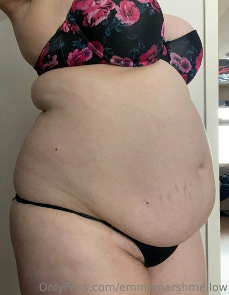 emmamarshmellow ヌードスター 写真