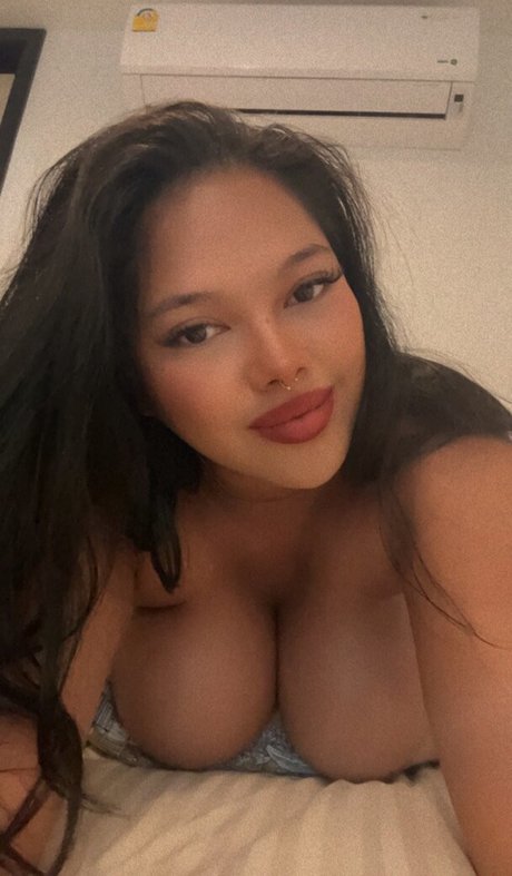 ビキニストリップOnlyFans エロチック 写真