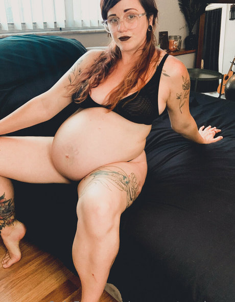 pregnantprudence ポルノスター アート 写真