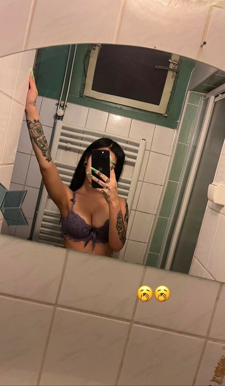 gonoszhalott アート女優 写真