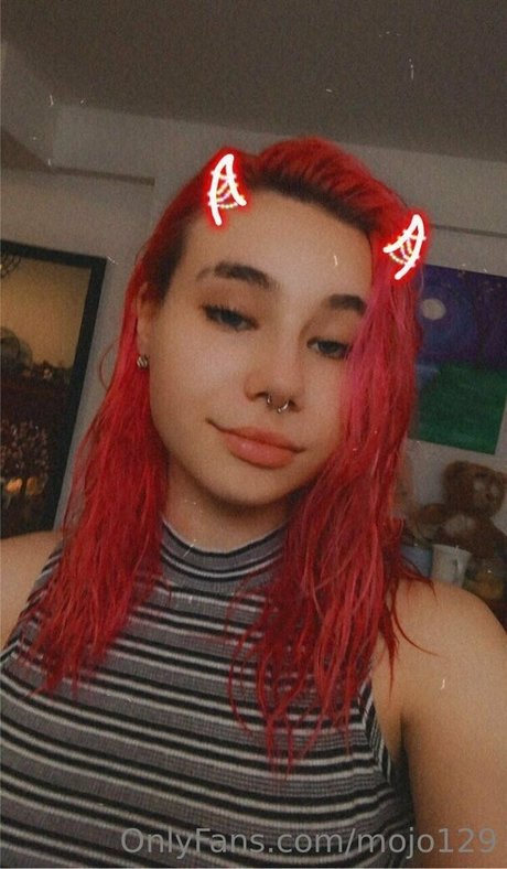 mojo129 裸の女優 写真