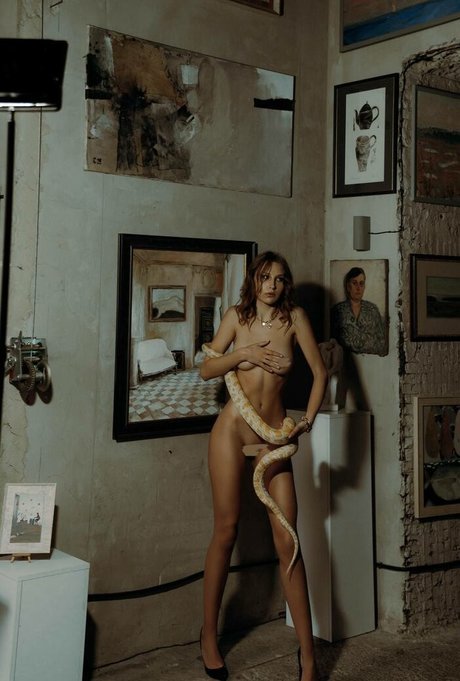 irina moore_ ポルノスター 高品質 写真