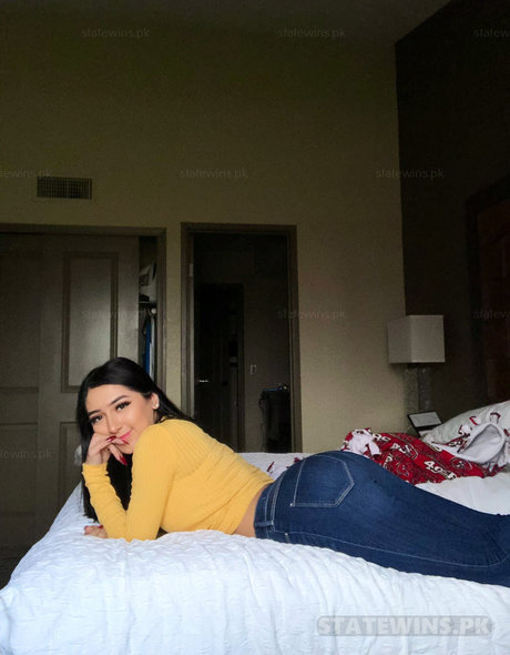 Mariah Castellanos 美しいスター 写真