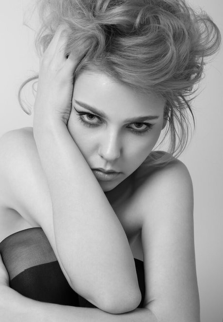 Alina Rin 高品質のスター アーカイブ