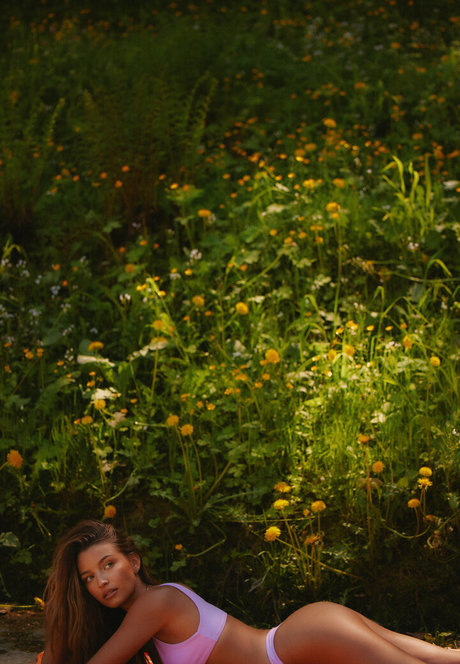 Julia Wieniawa トップ女優 アーカイブ