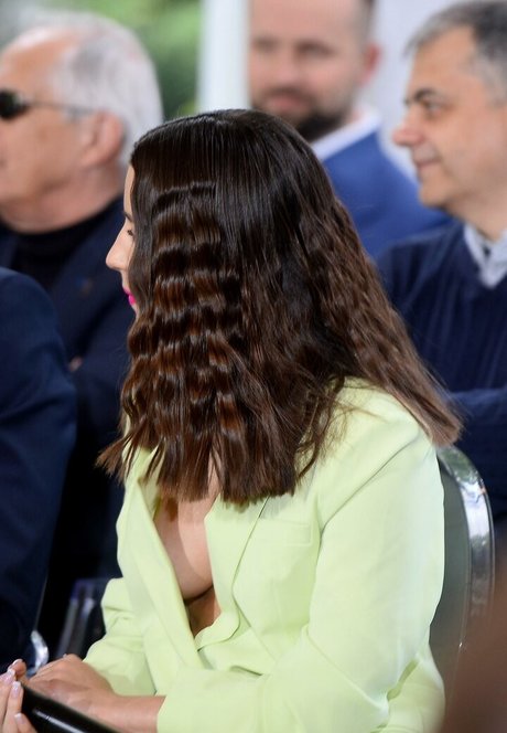 Julia Wieniawa ポルノスター トップ ギャラリー