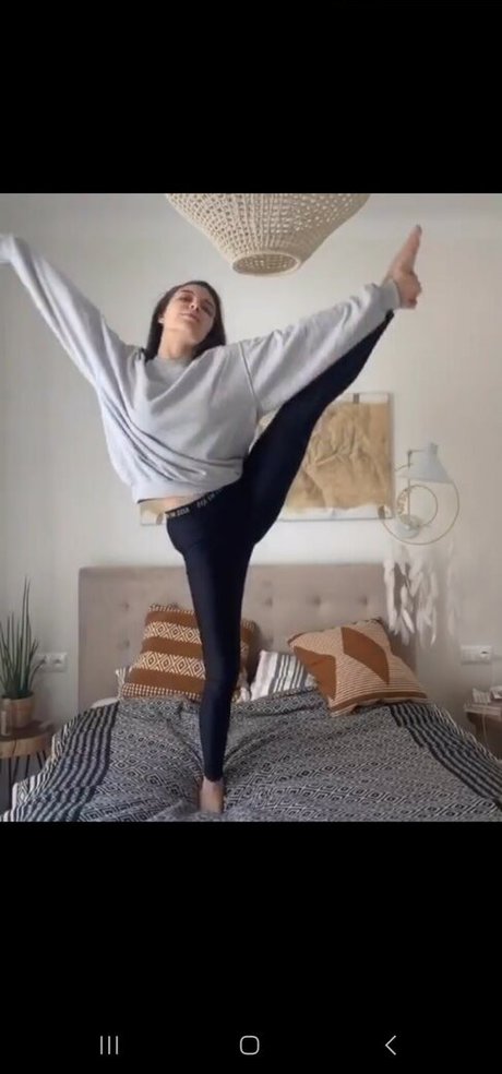 Julia Wieniawa 美しいモデル 写真