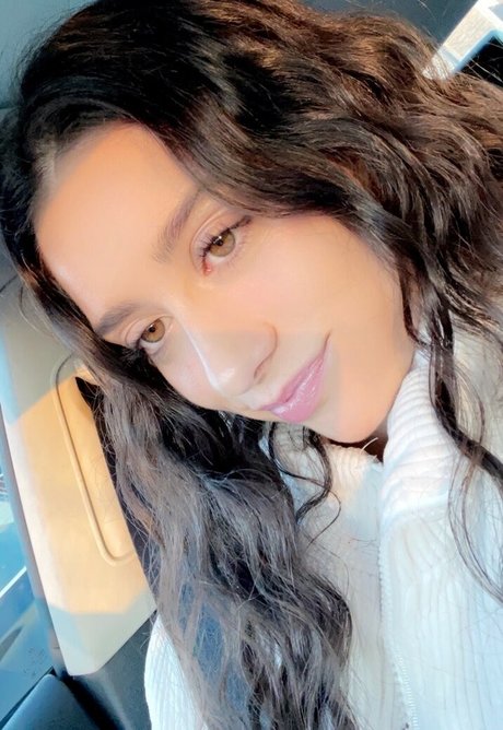 Emma Trout 美しいモデル アーカイブ