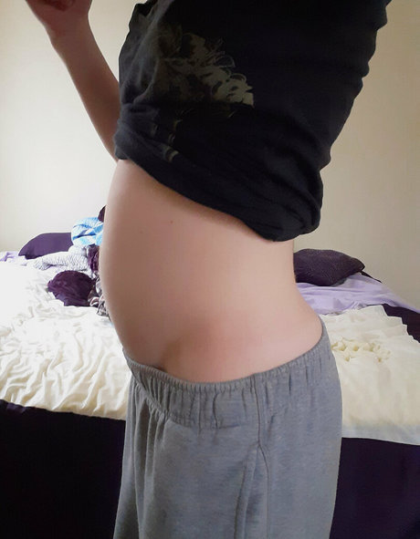 膨らみ OnlyFans セクシー裸 ギャラリー