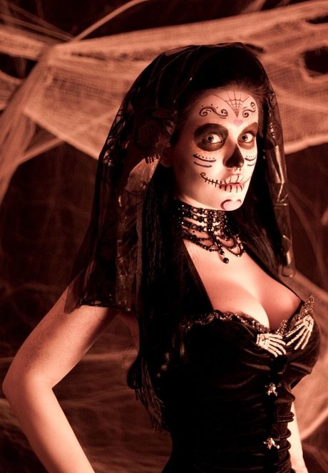 Violet Doll アートモデル 画像