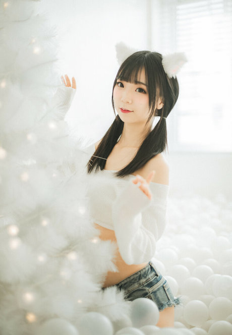 hattiecos ポルノモデル 写真