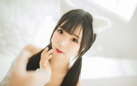 hattiecos 女優 画像