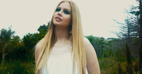 Angourie Rice モデル 画像