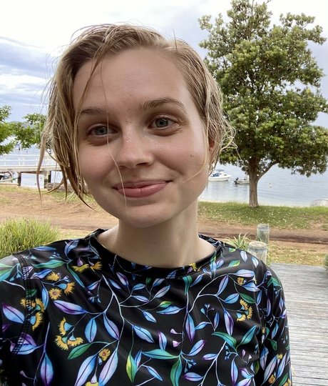 Angourie Rice ヌードモデル 写真