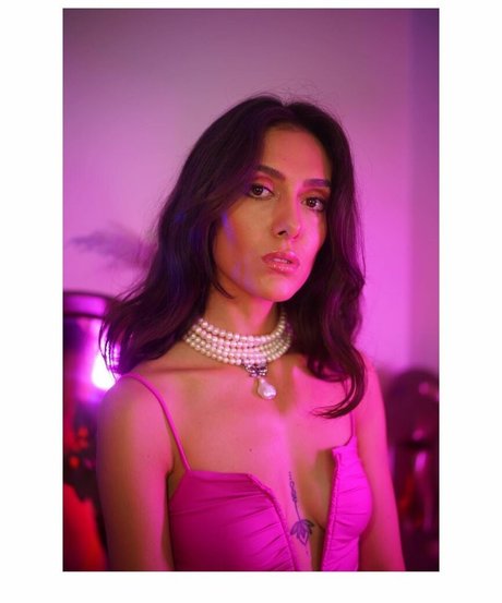 Asli Sevi ポルノ女優 画像