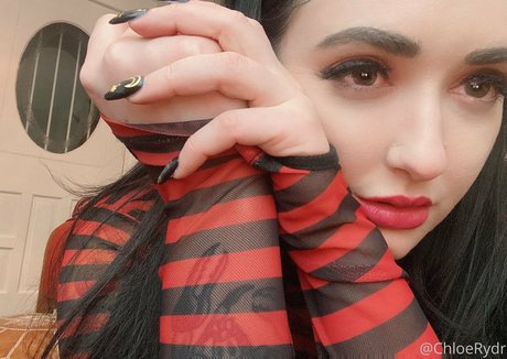 chloerydr ポルノスター 無料 写真