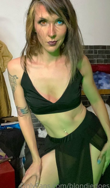 OnlyFansの無料動画 セクシーヌード 写真