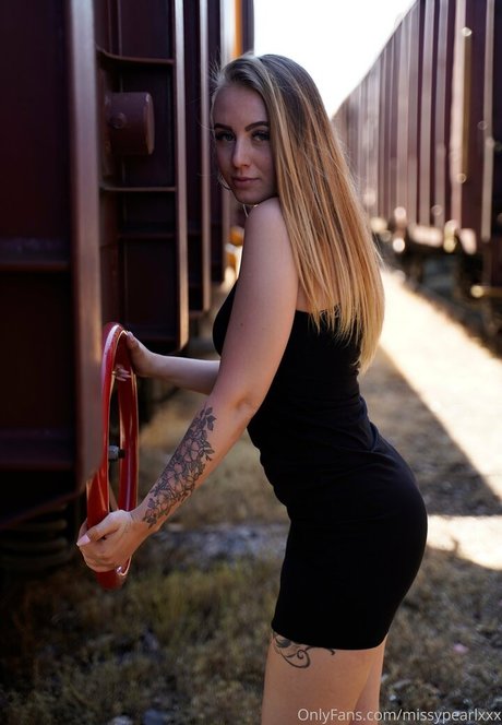 巨乳とお尻のOnlyFans セクシーヌード 写真