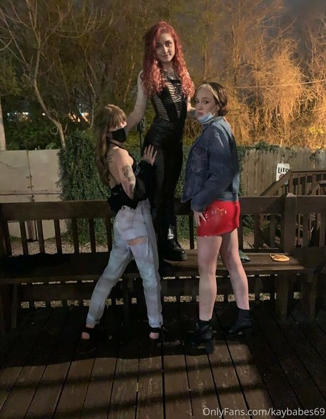 OnlyFansを無効にしました セクシー 写真