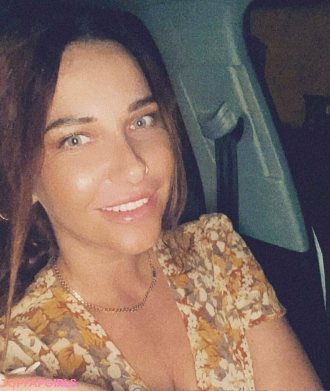 コメディアンのOnlyFans 無料セクシー 写真