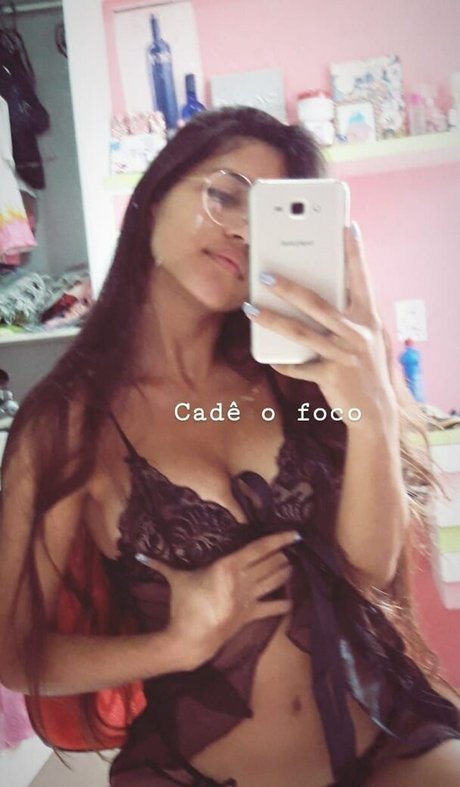 Lari Cogumelos ポルノスター 写真