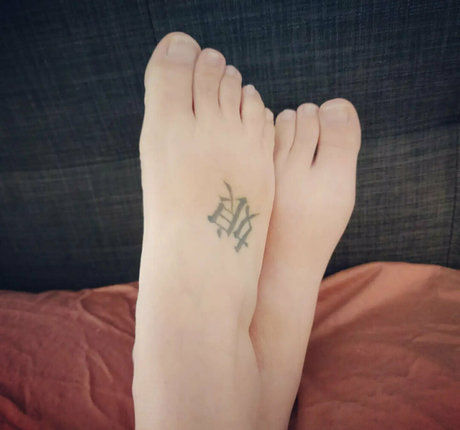 everlymoon top profile image