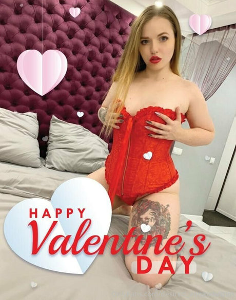 desired anna christin HDスター ギャラリー