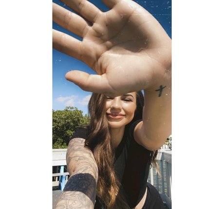 ディスコード トランス OnlyFans 素敵 写真