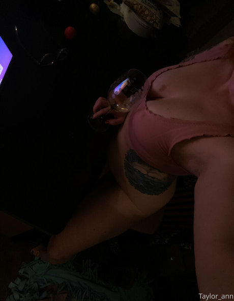 バイセクシャルカップルのOnlyFans ホットセクシー 画像