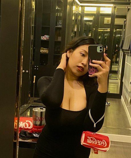 アジアンDP OnlyFans ホットセクシー 画像