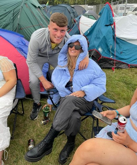 Laura Brophy 無料スター 写真