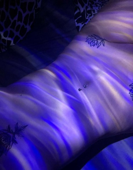 blooody girl スター xxx ギャラリー