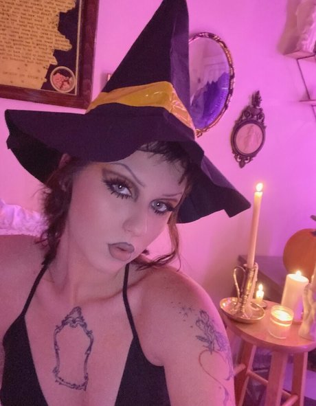 黒檀の小人OnlyFans セクシー裸 ギャラリー