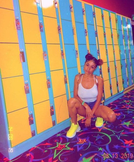 AlessiaSays ポルノモデル 写真