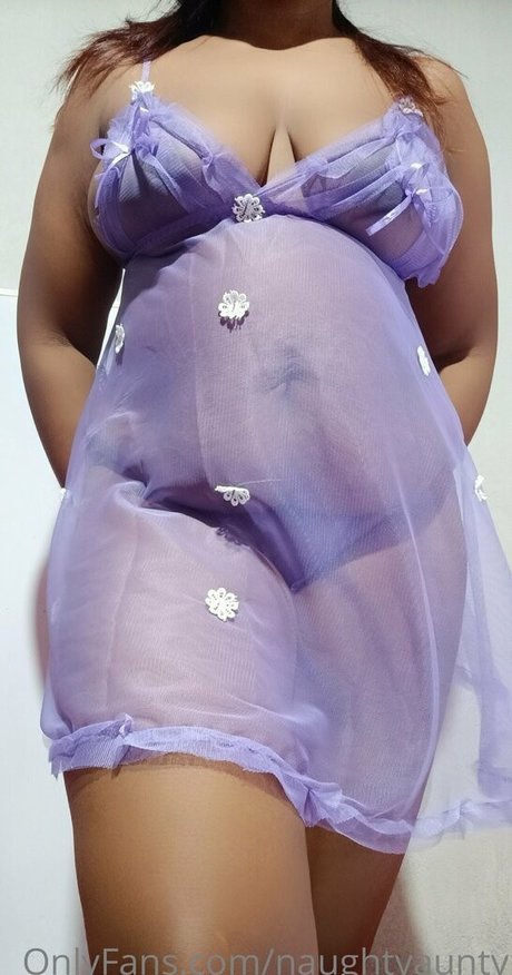 naughtyaunty エロティックなポルノスター 写真