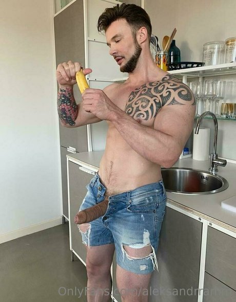 aleksandrramm セックスモデル 写真
