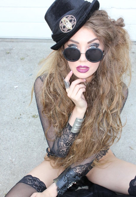 Elenakoshkaxoxo ポルノスター アート 写真