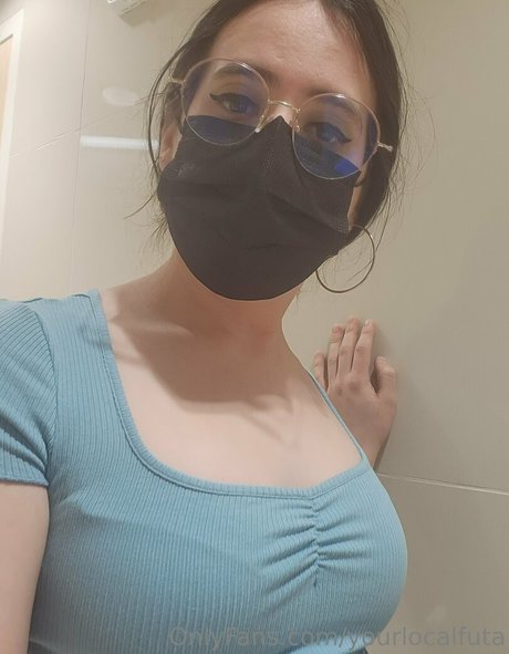 yourlocalfuta スター ヌード 写真