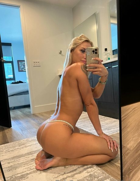 アジア人のアナルオンリーファン アートヌード ギャラリー