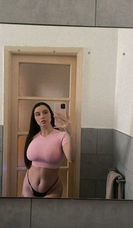 Esmeralda Morichelli 女優 写真