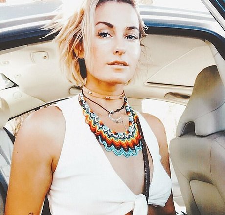 Scout Taylor Compton ポルノスター 高品質 ギャラリー