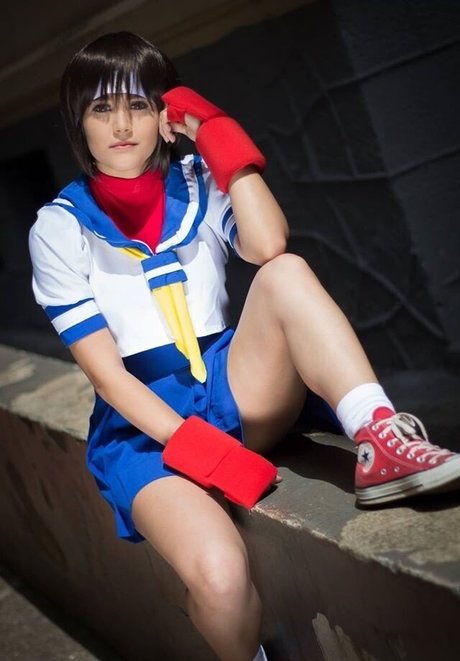 痩せた金髪の熟女OnlyFans アート裸 画像