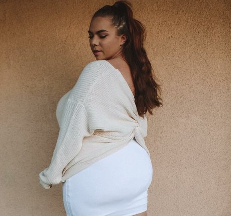 ティーンのおっぱいOnlyFans アートポルノ 写真