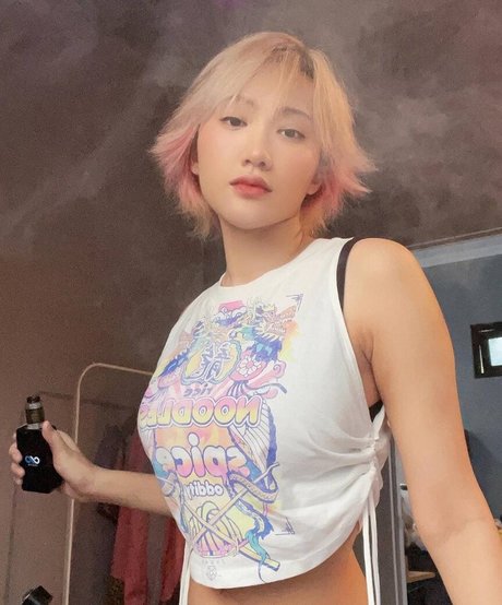 曲線美の熟女OnlyFans セクシーヌード 画像